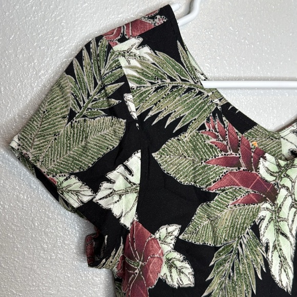 NANI Hawaii Women's Vintage Floral V-Neck Top Large - Picture 3 of 4